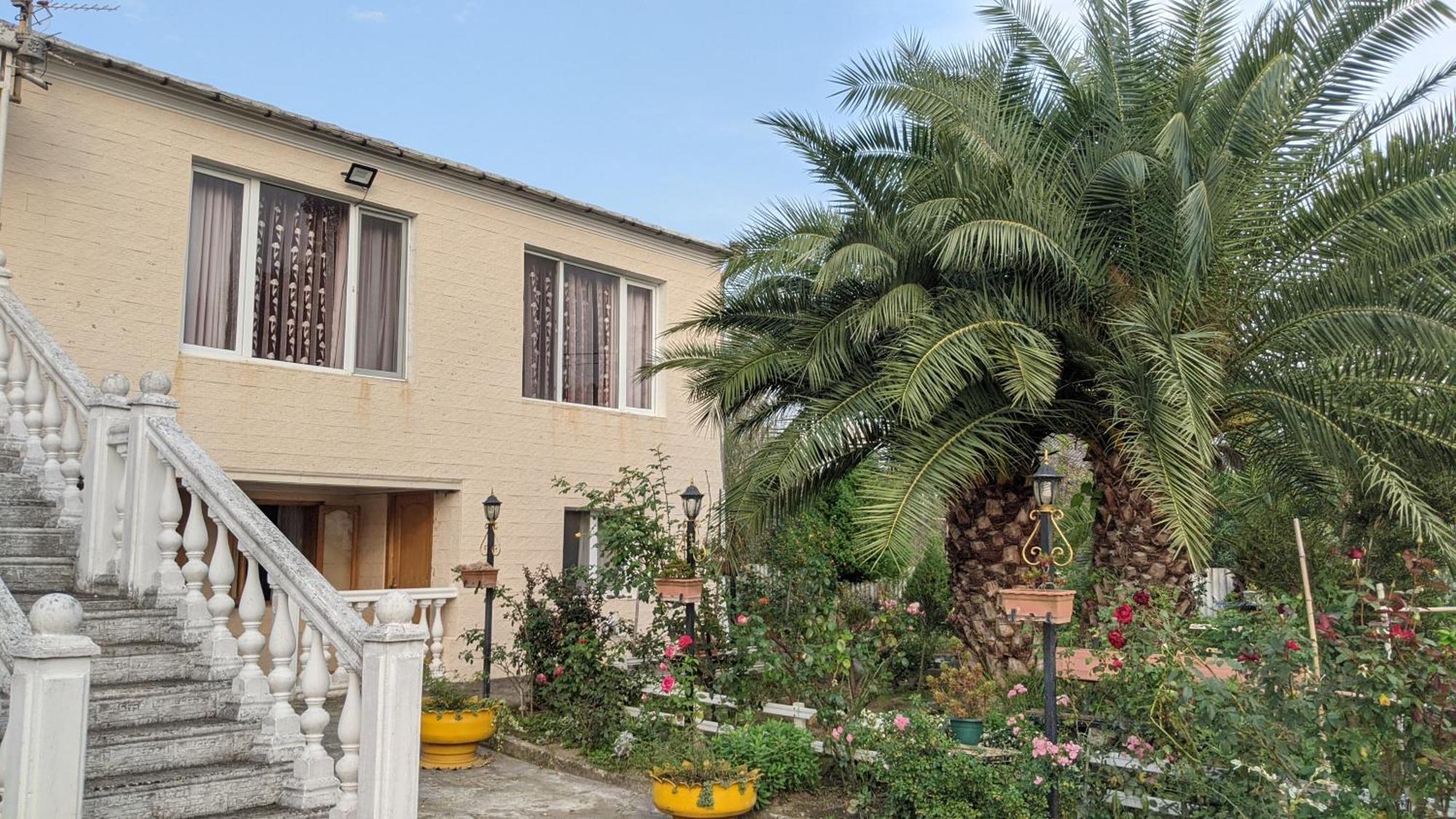 Holiday home House - Kutaisi International Airport 15 Minutes, Kulashi 15tamar Mepe Street *